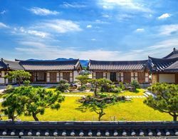 Gyeongju Wadamjung Hanok Pension Dış Mekan