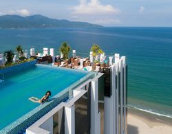 Haian Beach Hotel & Spa Havuz
