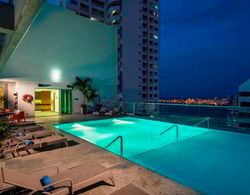 Hampton by Hilton Cartagena Havuz