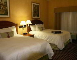 Hampton Inn and Suites CAL Expo Genel