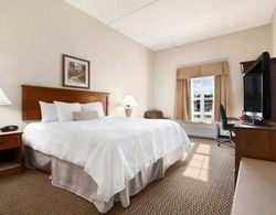 Hampton Inn & Suites Providence Warwick-Airport Genel