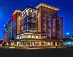 Hampton Inn & Suites Tallahassee Capital - Univers Genel