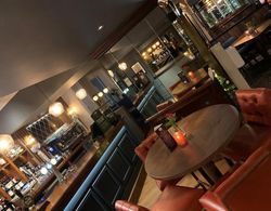 Harper's Steakhouse with Rooms, Haslemere Genel