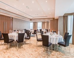 Hawthorn Suites By Wyndham Abu Dhabi City Center İş / Konferans