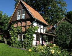 Heritage Holiday Home in Wienhausen near River Dış Mekan