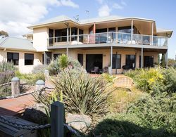 Hilltop Apartments Phillip Island - Adults Only Dış Mekan