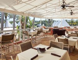 Hilton Grand Vacations Club at Seaworld Orlando Yeme / İçme