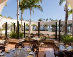Hilton Santa Barbara Beachfront Resort Yeme / İçme