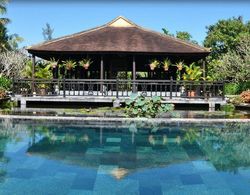 Villa Hoa Su - Frangipani Village Resort Dış Mekan
