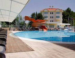 Holiday City Hotel Havuz