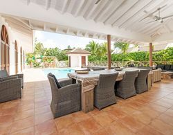 Holiday Villa for 10 Persons at Jan Thielstrand in Willemstad, Curacao Oda Düzeni