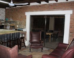 Holiday Home to Rent in Marloth Park, Close to the Kruger South Africa Oda Düzeni