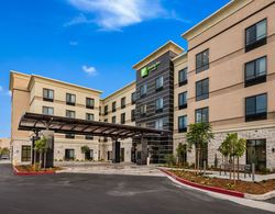Holiday Inn Hotel and Suites Silicon Valley - Milp Genel