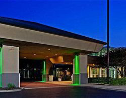 Holiday Inn Elk Grove Genel