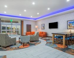 Holiday Inn Express 6 Suites Stillwater University Genel