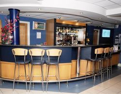 Holiday Inn Express Aberdeen City Centre Bar