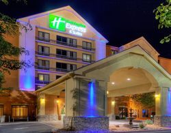 Holiday Inn Express and Suites Albuquerque Midtown Genel