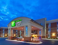 Holiday Inn Express and Suites Auburn Hills Genel
