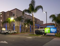 Holiday Inn Express and Suites Bakersfield Central Genel