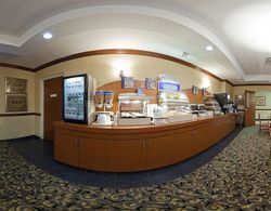 Holiday Inn Express and Suites Barrie Genel