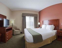 Holiday Inn Express and Suites Bedford Genel
