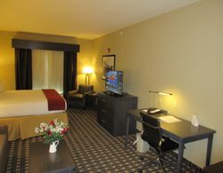 Holiday Inn Express and Suites Butler Oda
