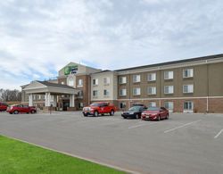 Holiday Inn Express and Suites Cherry Hills Genel