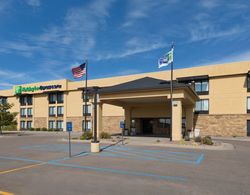 Holiday Inn Express and Suites Colby Genel