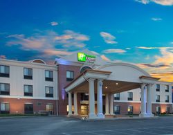 Holiday Inn Express and Suites Concordia US81 Genel