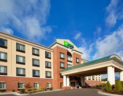 Holiday Inn Express and Suites Detroit - Utica Genel