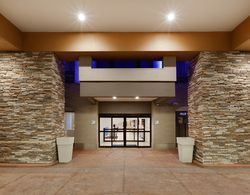 Holiday Inn Express and Suites Duncanville Genel