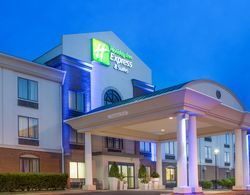 Holiday Inn Express and Suites Easton Genel