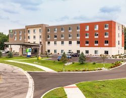 Holiday Inn Express and Suites Elkhart North Genel