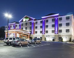 Holiday Inn Express and Suites Elkton -University Genel
