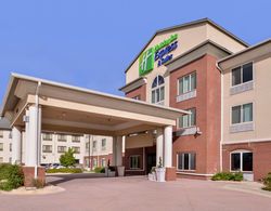 Holiday Inn Express and Suites Emporia Northwest Genel