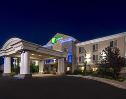 Holiday Inn Express and Suites Evanston Genel