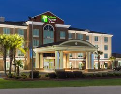 Holiday Inn Express and Suites Florence I 95 at Hw Genel