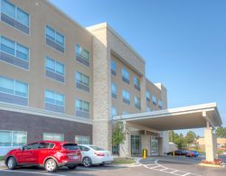 Holiday Inn Express and Suites Fort Mill Genel