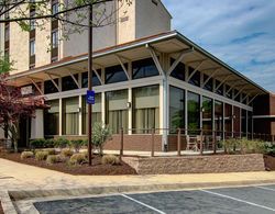 Holiday Inn Express and Suites Germantown Genel