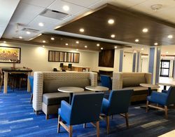 Holiday Inn Express and Suites Great Barrington Le Genel
