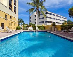 Holiday Inn Express and Suites Kendall East Miami Genel