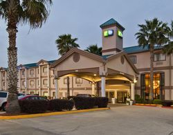 Holiday Inn Express and Suites Lake Charles Genel