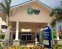 Holiday Inn Express and Suites Lantana Genel