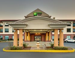 Holiday Inn Express and Suites Laurel Genel