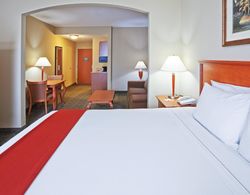 Holiday Inn Express and Suites Lawton Fort Sill Genel