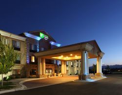 Holiday Inn Express and Suites Longmont Genel