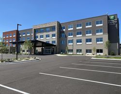 Holiday Inn Express And Suites Madison West - Middleton, an IHG Hotel Dış Mekan