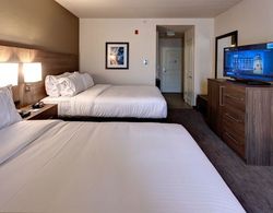 Holiday Inn Express and Suites Manhattan Genel