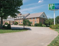 Holiday Inn Express and Suites Merrimack Genel