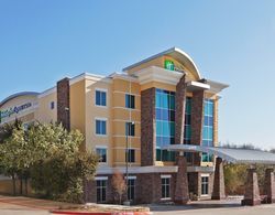Holiday Inn Express and Suites North Dallas at Pre Genel